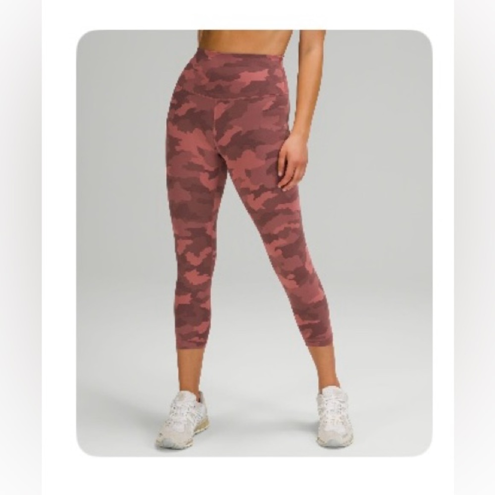 wunder train high rose crop 23” - size 4, barely worn
